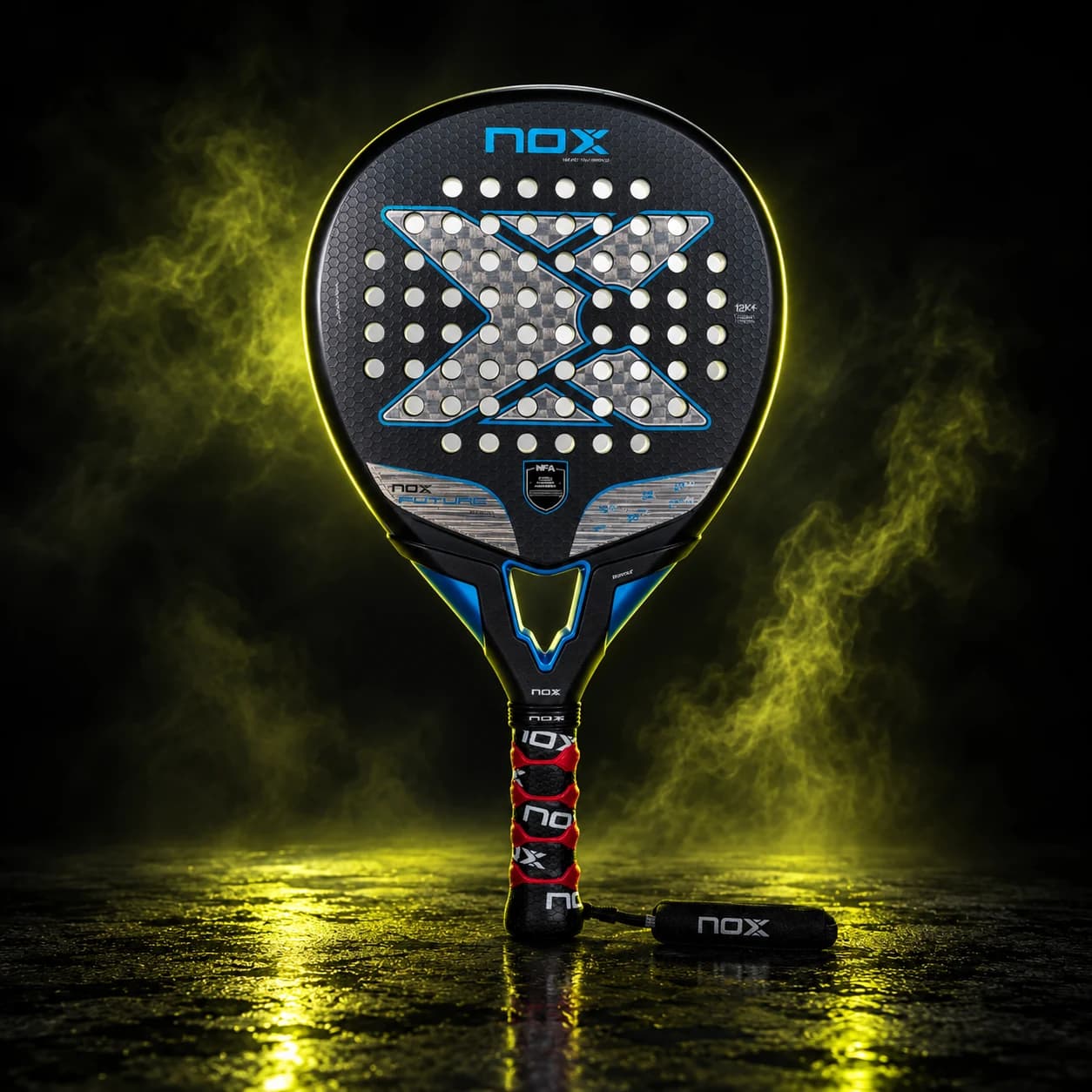 Nox Future Hybrid 12K Alum padelracket, getest door Barbara: bekijk review en prijs